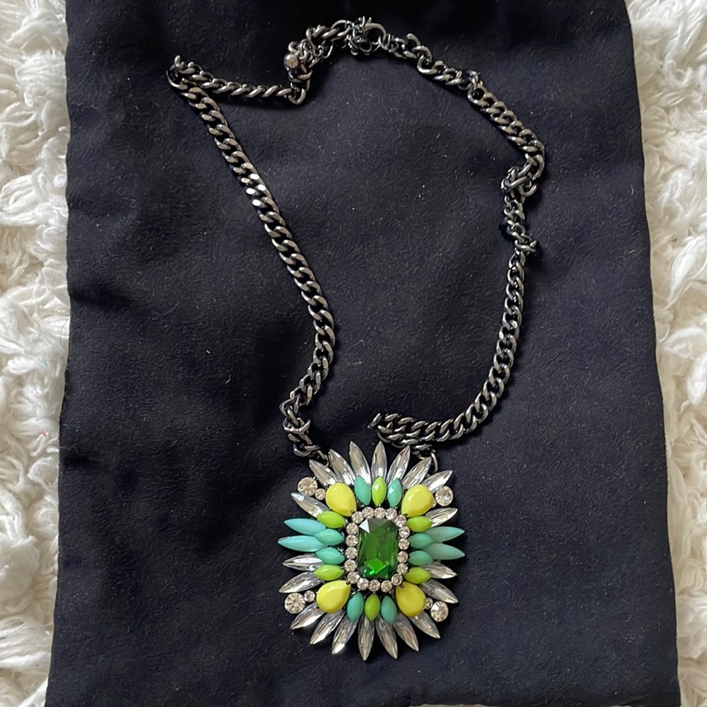 Statement necklace